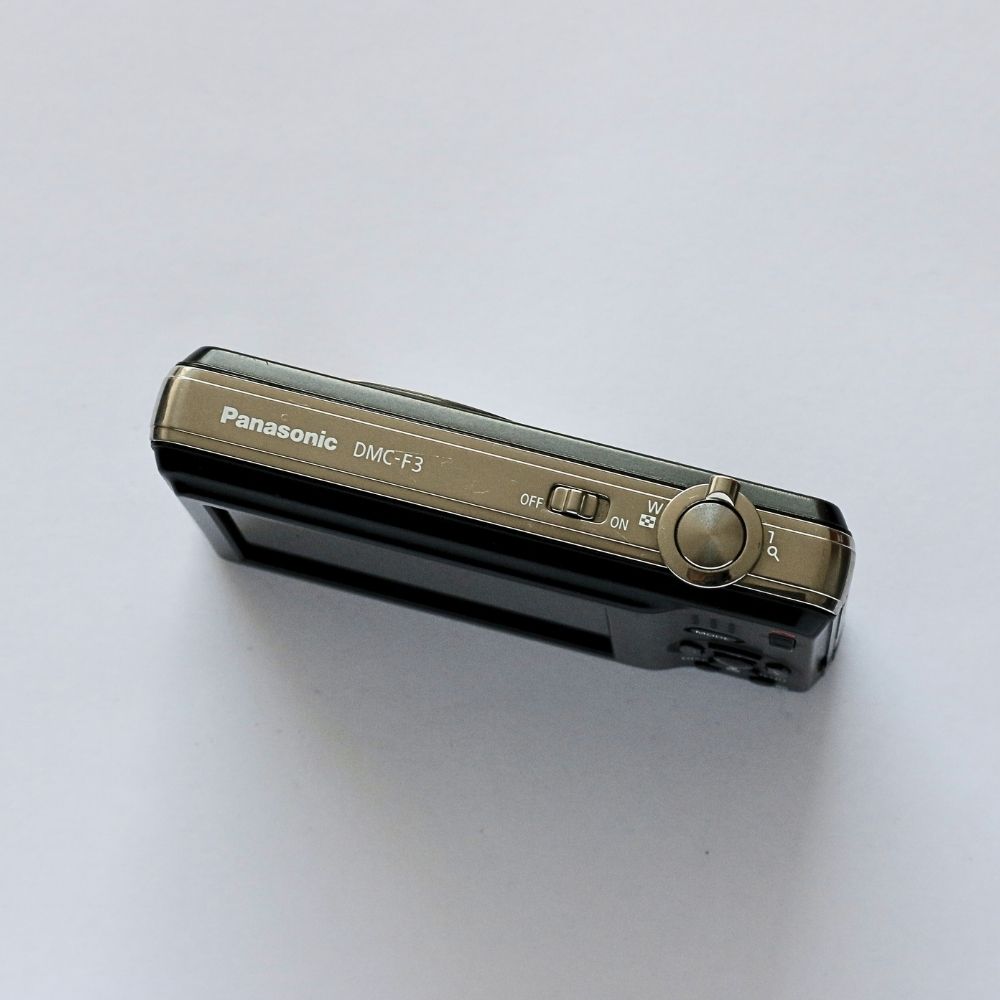 Panasonic Lumix DMC-F3