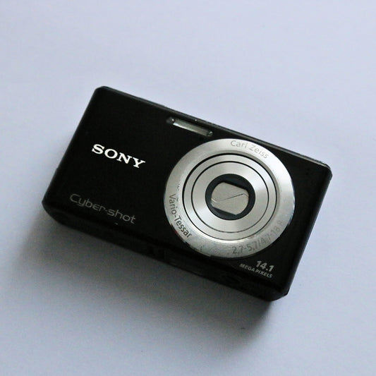 Sony Cyber-shot DSC-W530