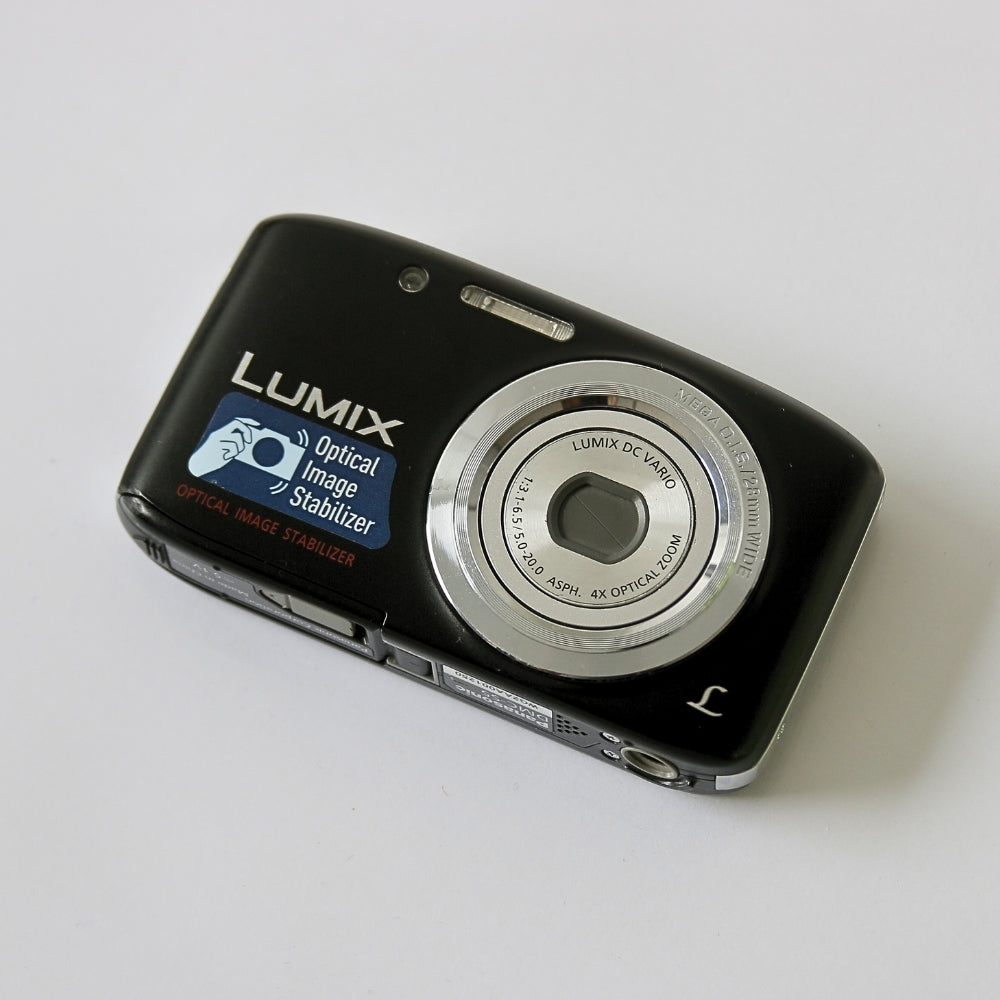 Panasonic LUMIX DMC-S5