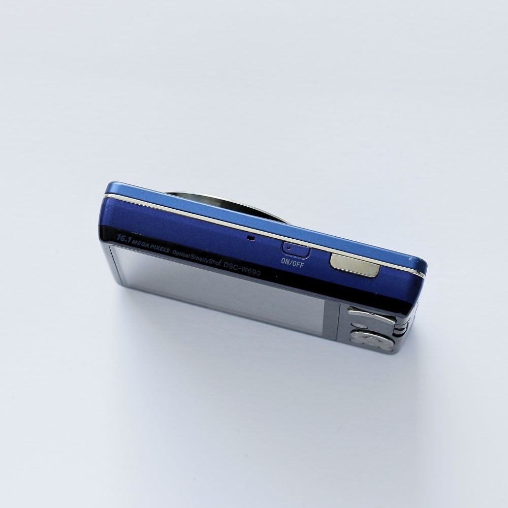 Sony Cyber-shot DSC-W690