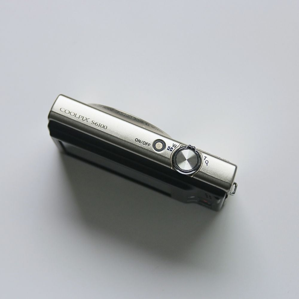 Nikon COOLPIX S6100