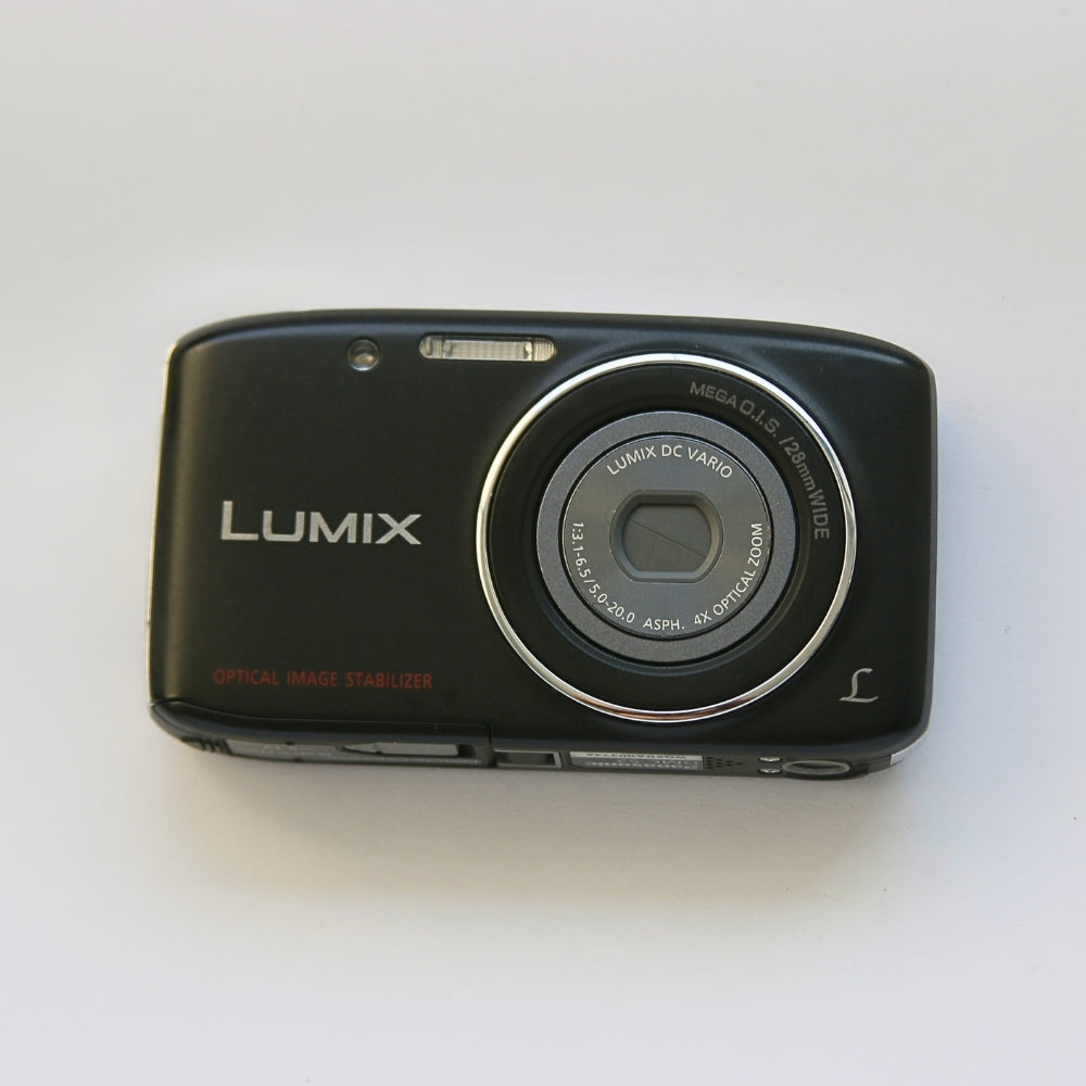 Panasonic LUMIX DMC-S2