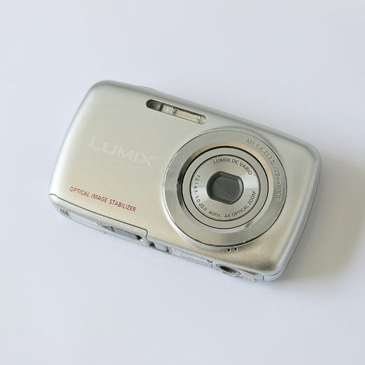 Panasonic LUMIX DMC-S1