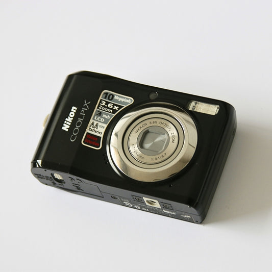 Nikon COOLPIX L20