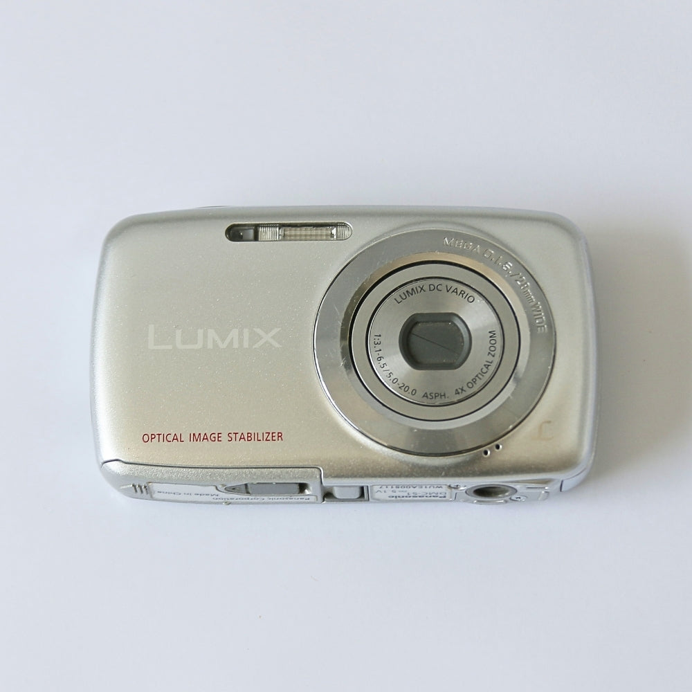 Panasonic LUMIX DMC-S1