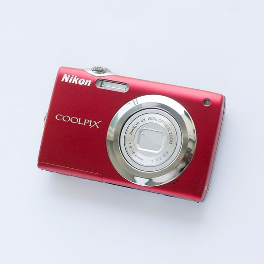 Nikon Coolpix S3000