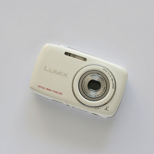 Panasonic LUMIX DMC-S3
