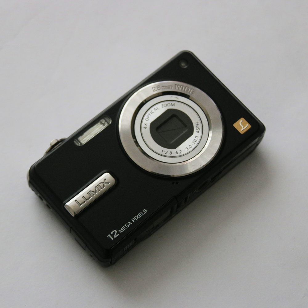 Panasonic Lumix DMC-F3