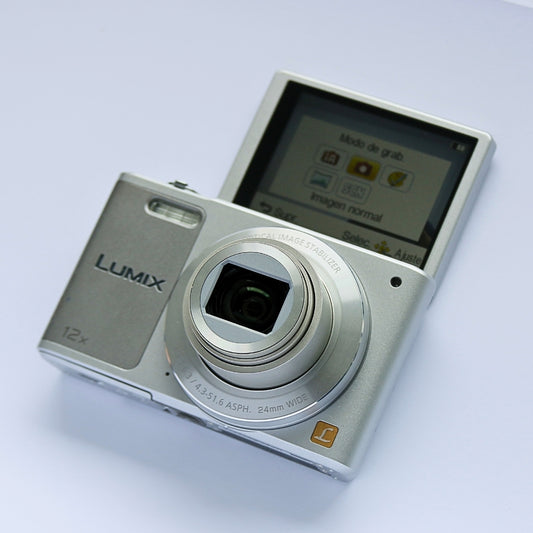 Panasonic LUMIX DMC-SZ10