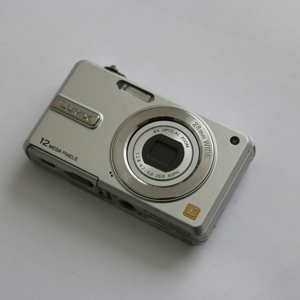 Panasonic Lumix DMC-F3