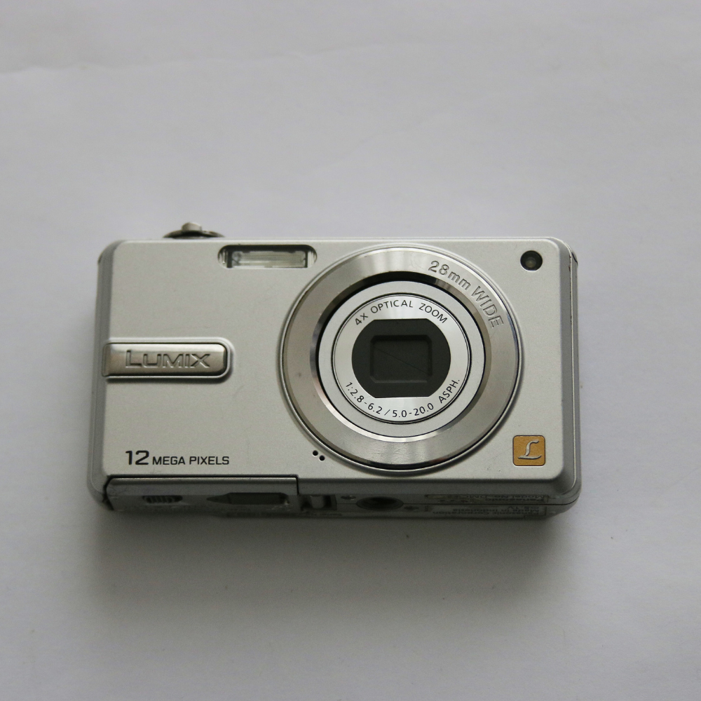 Panasonic Lumix DMC-F3