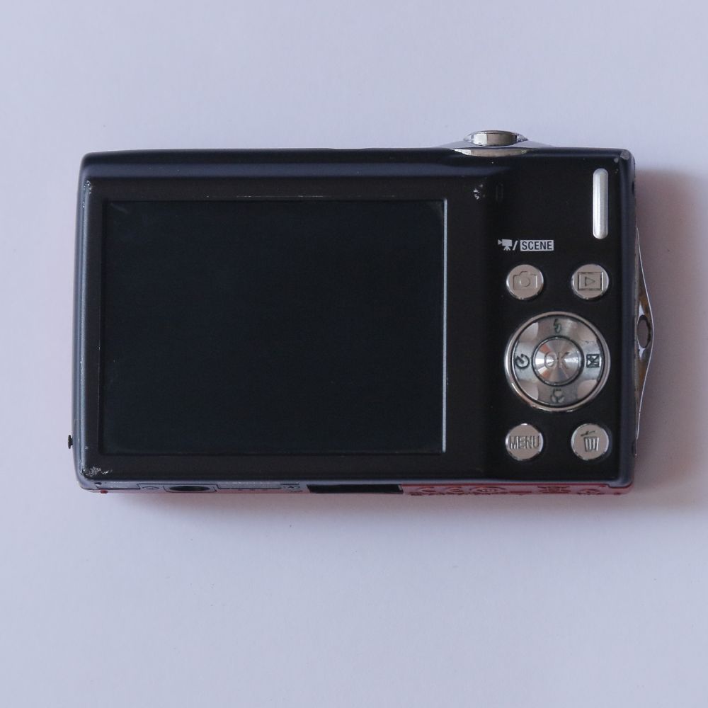 Nikon COOLPIX S205