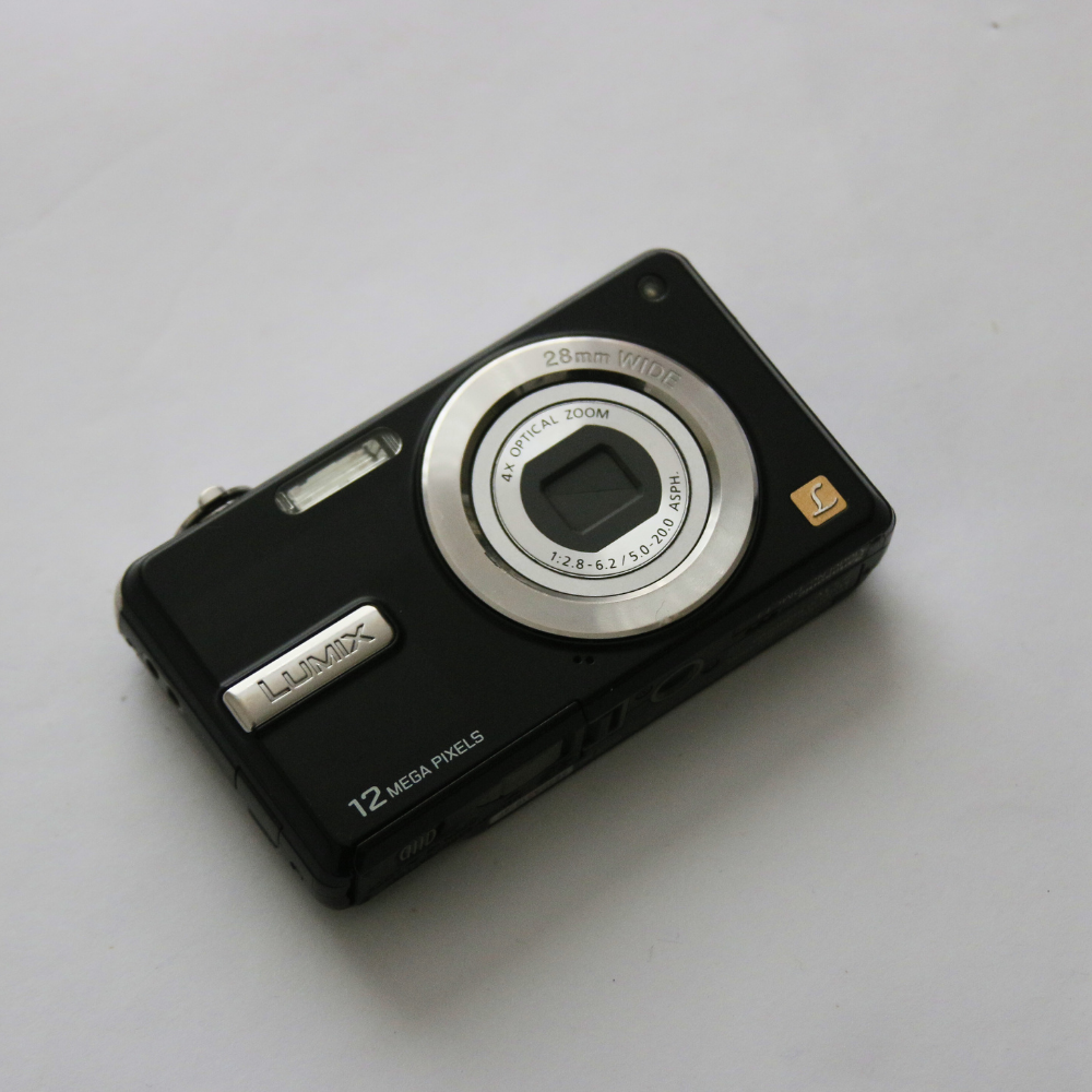 Panasonic Lumix DMC-F3