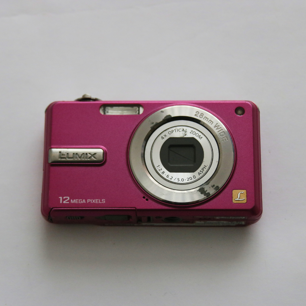 Panasonic Lumix DMC-F3