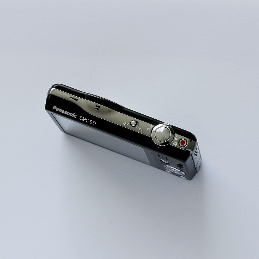 Panasonic LUMIX DMC-SZ1