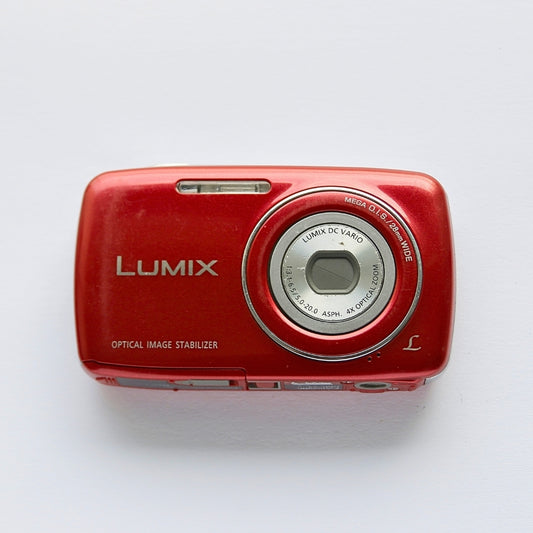 Panasonic LUMIX DMC-S3