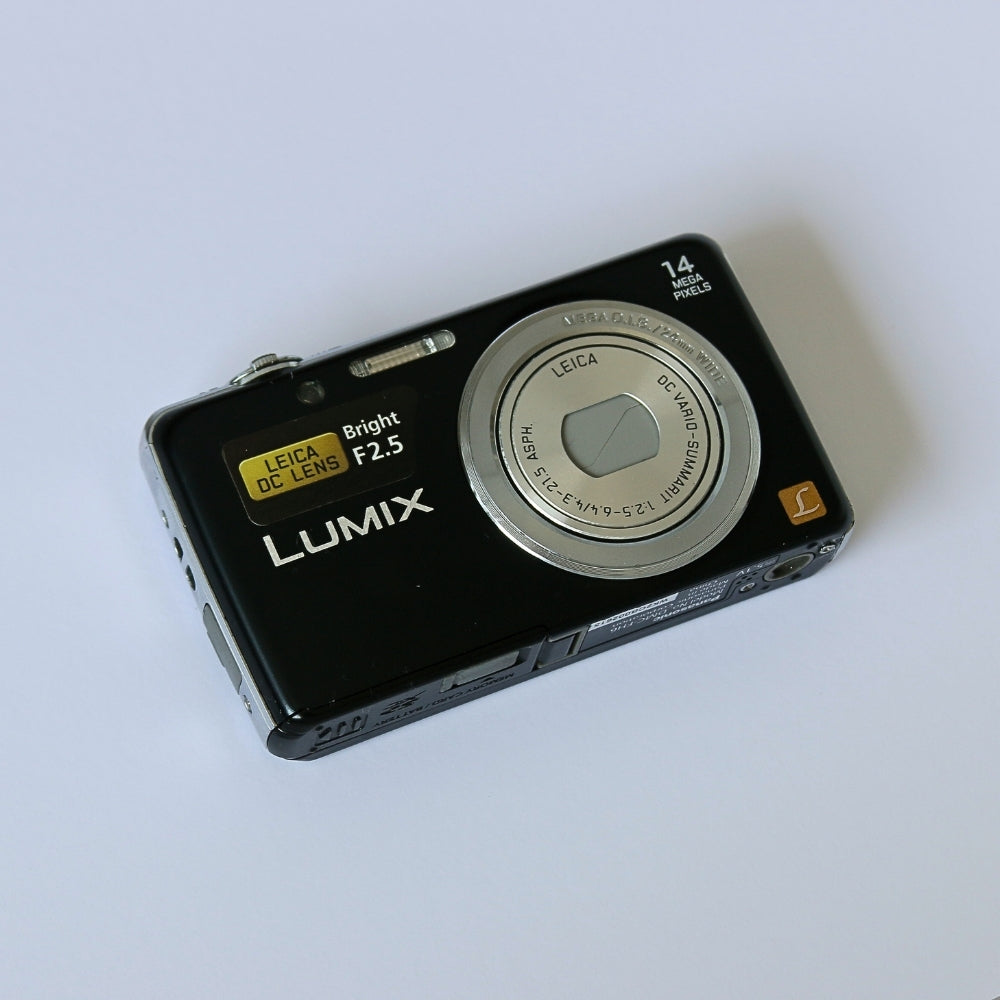 Panasonic LUMIX DMC-FH6