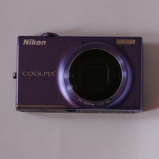 Nikon COOLPIX S6100