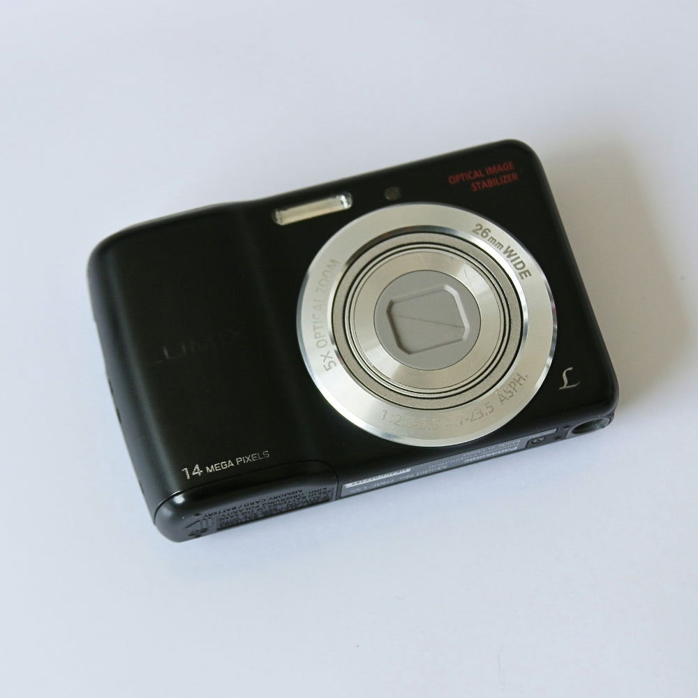 Panasonic LUMIX DMC-LS5