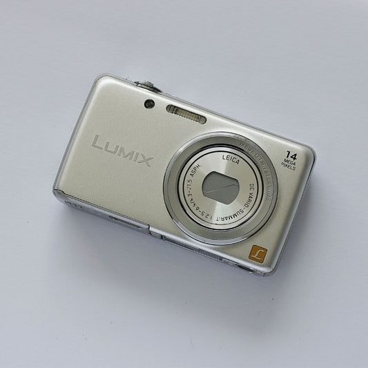 Panasonic LUMIX DMC-FH6