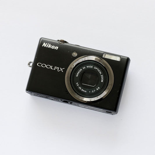 Nikon COOLPIX S570