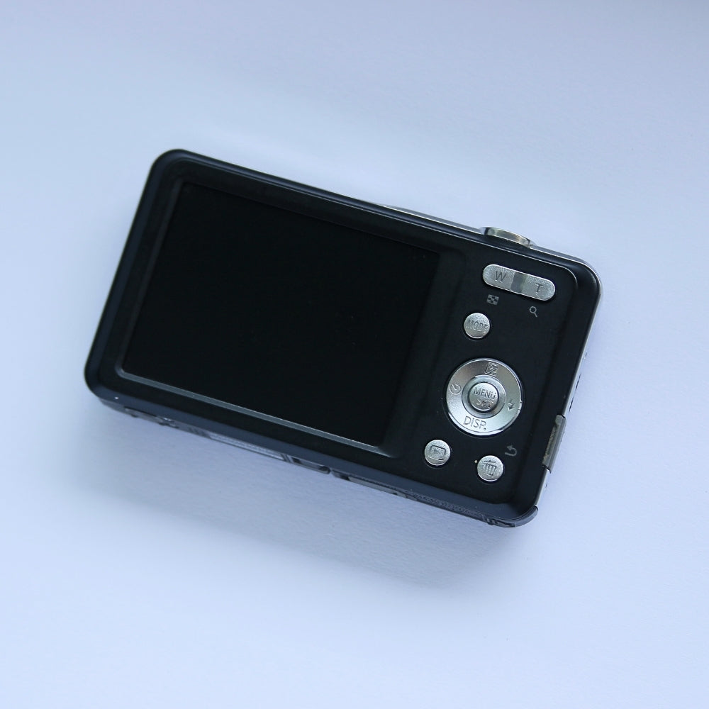 Panasonic LUMIX DMC-FH4