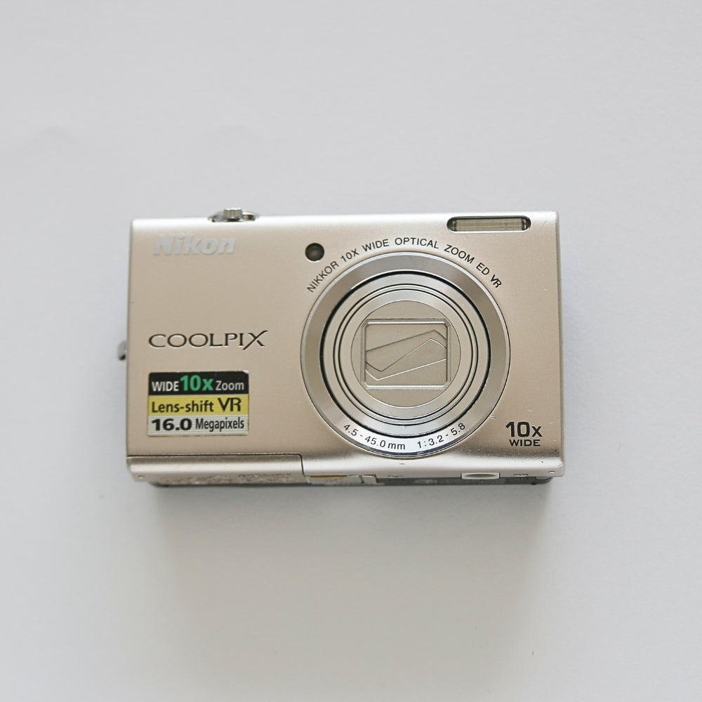 Nikon COOLPIX S6200