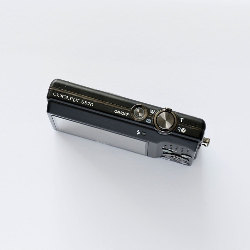 Nikon COOLPIX S570