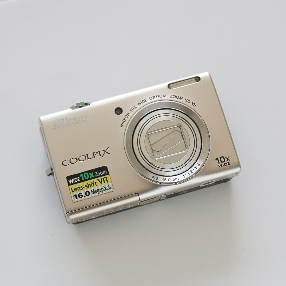 Nikon COOLPIX S6200