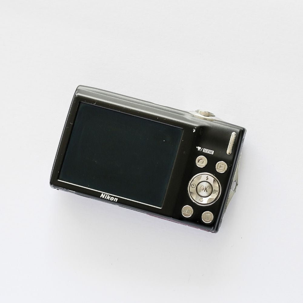 Nikon Coolpix S3000