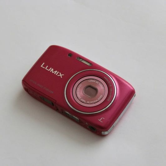 Panasonic LUMIX DMC-S2