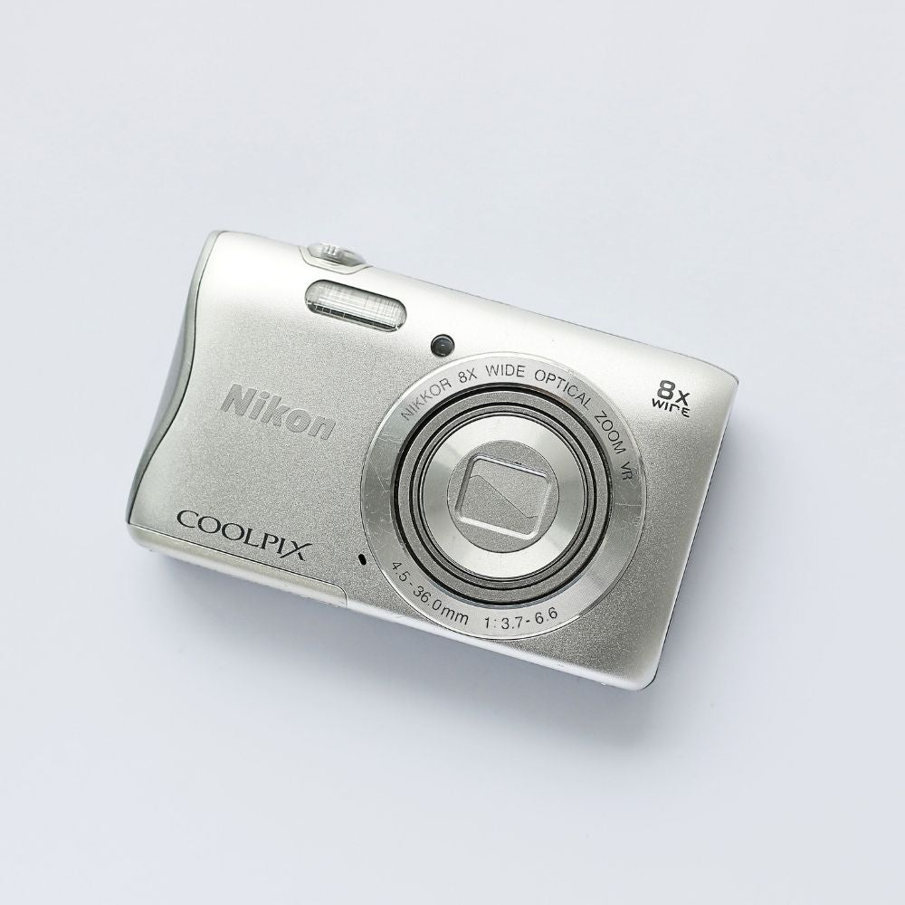 Nikon COOLPIX S3700