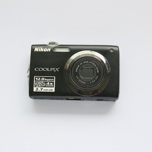 Nikon Coolpix S3000