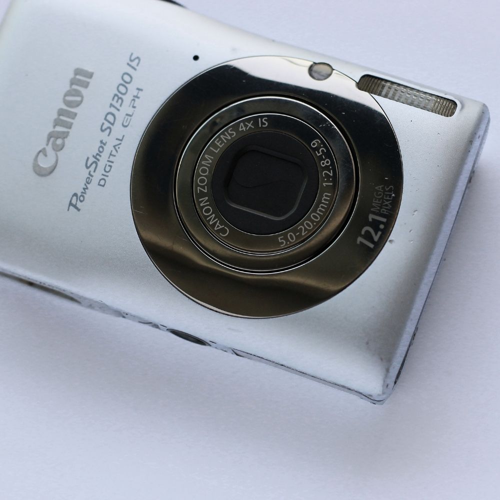 Canon PowerShot SD1300 IS