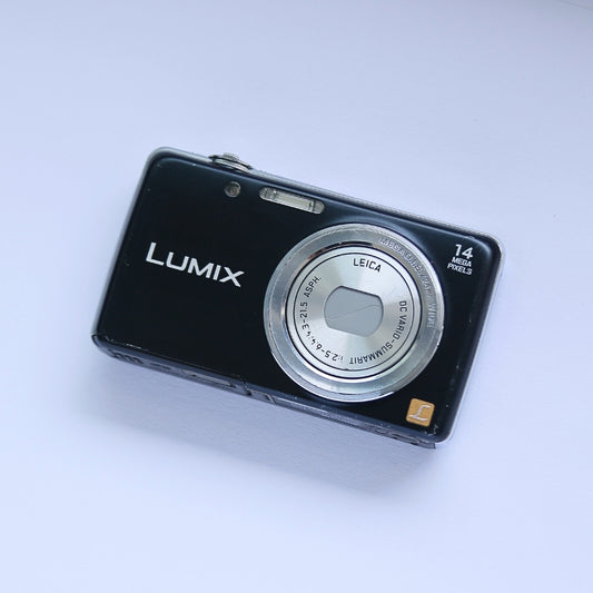Panasonic LUMIX DMC-FH6