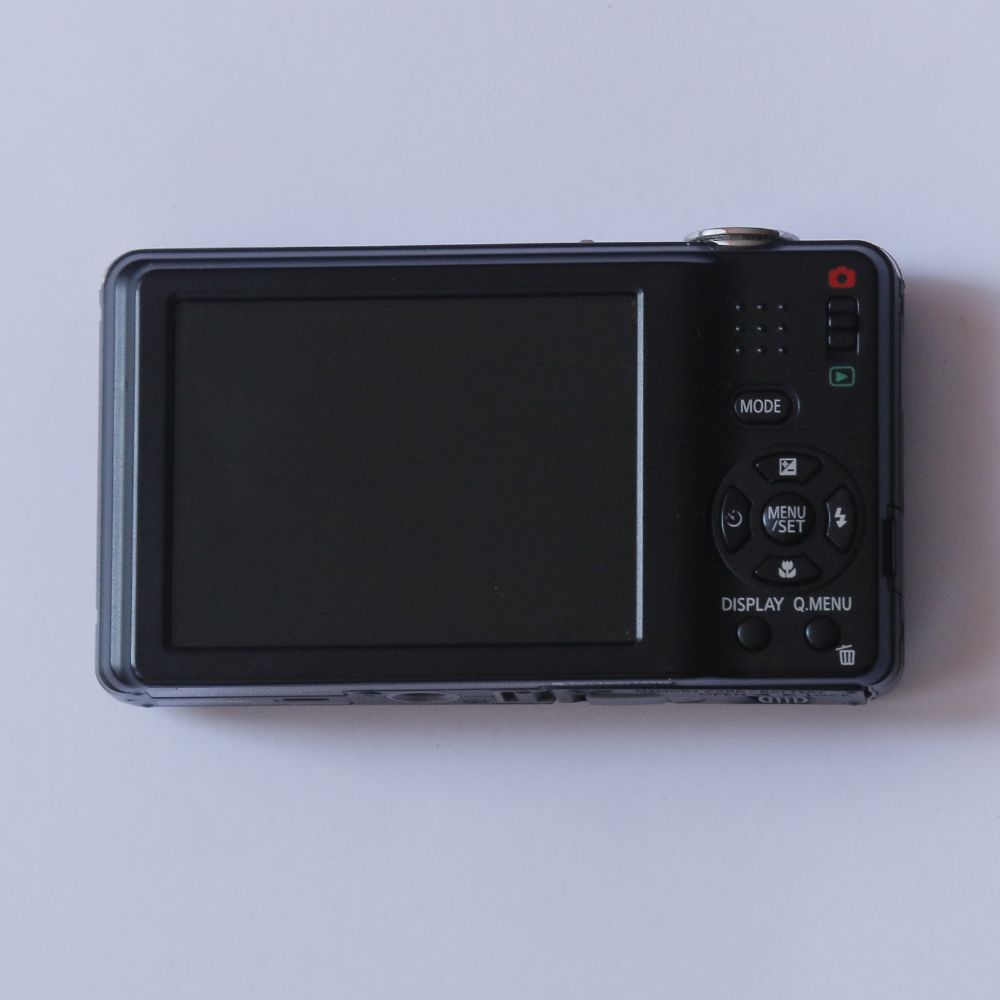 Panasonic LUMIX DMC-F3
