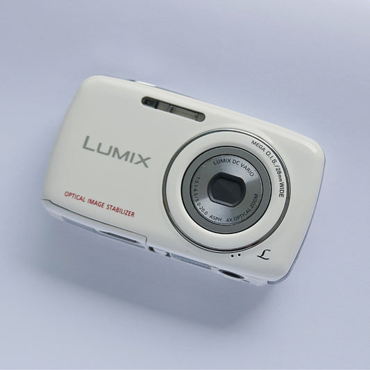 Panasonic LUMIX DMC-S3