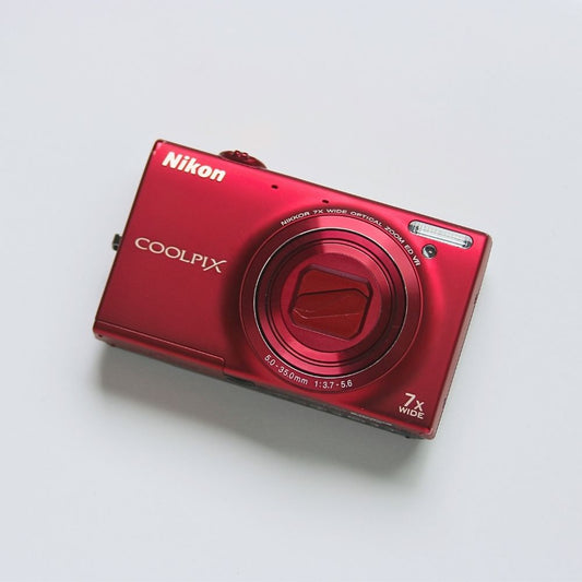 Nikon COOLPIX S6100