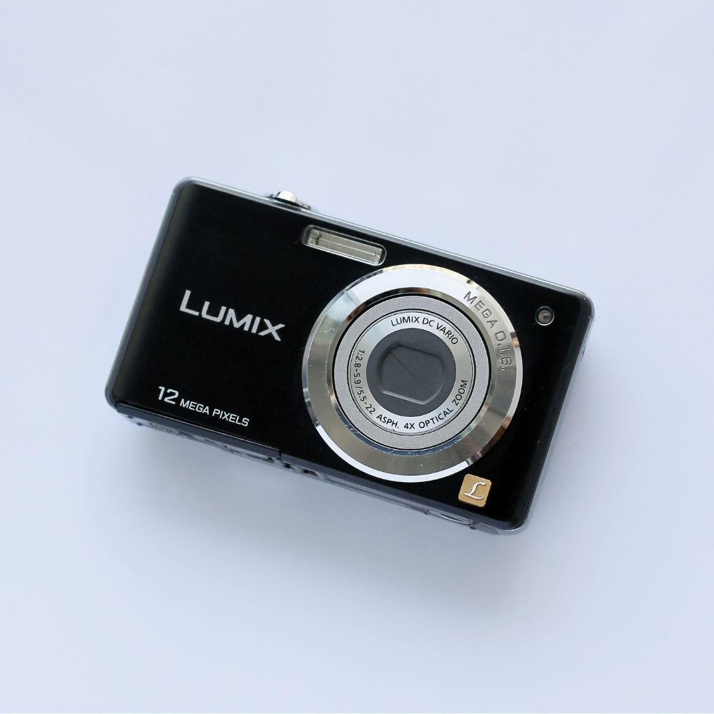 Panasonic LUMIX DMC-FS12