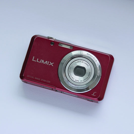 Panasonic LUMIX DMC-FH4