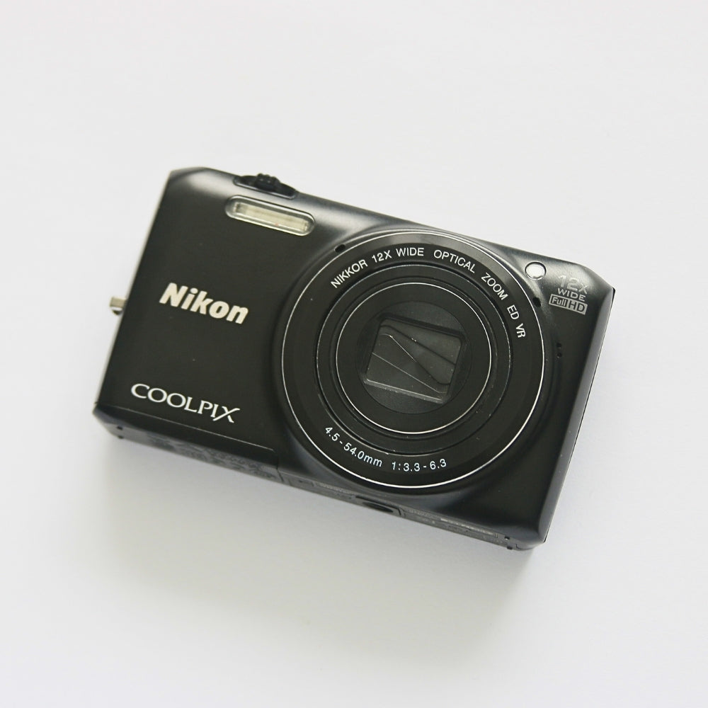 Nikon COOLPIX S6800
