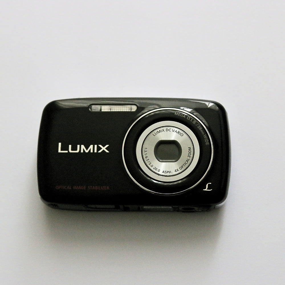 Panasonic LUMIX DMC-S3