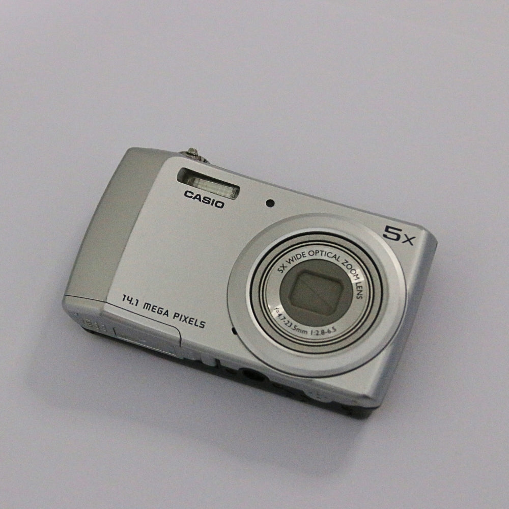 CASIO QV-R200