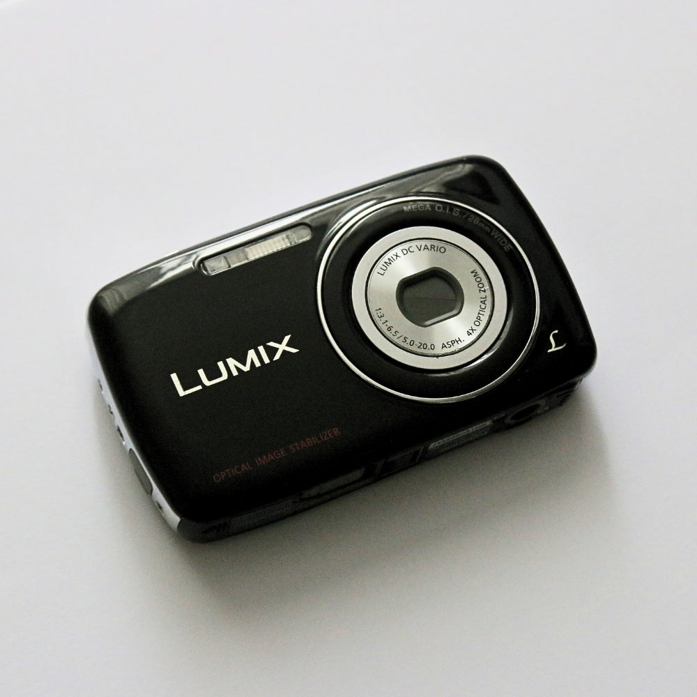 Panasonic LUMIX DMC-S3