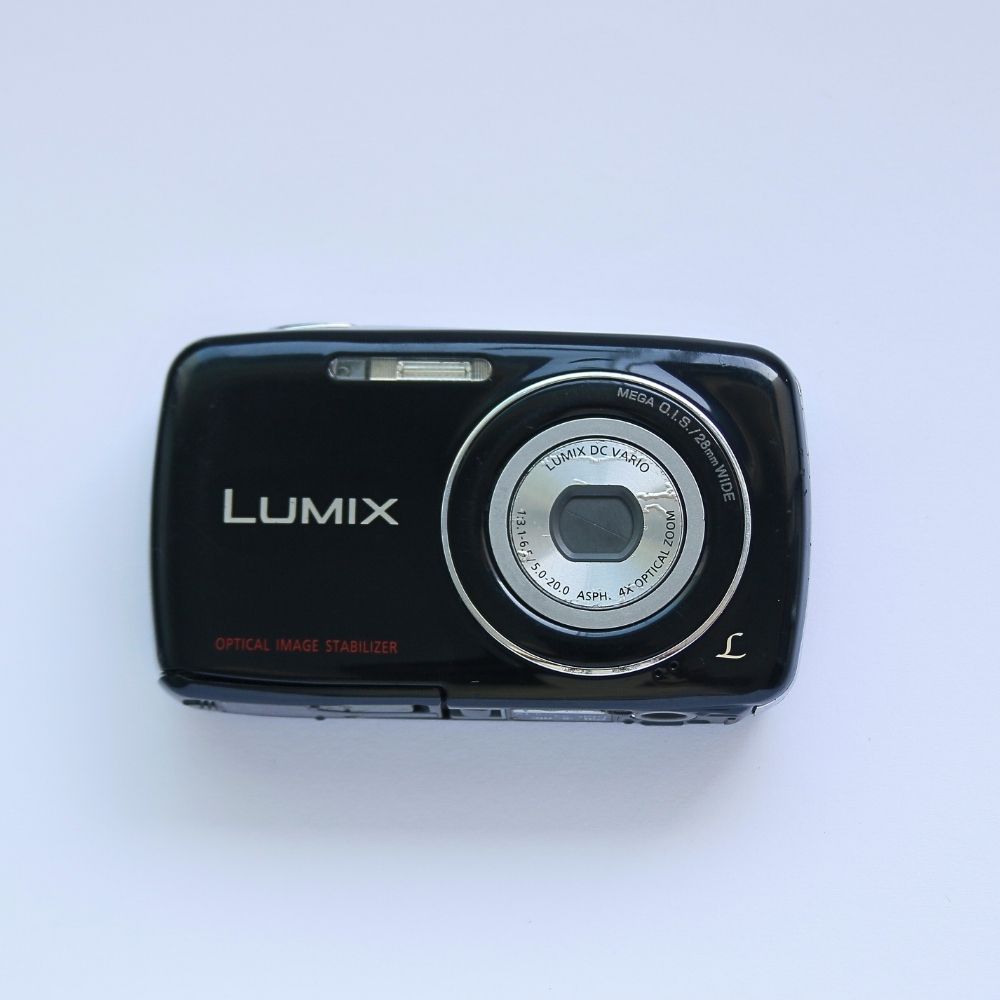 Panasonic LUMIX DMC-S3