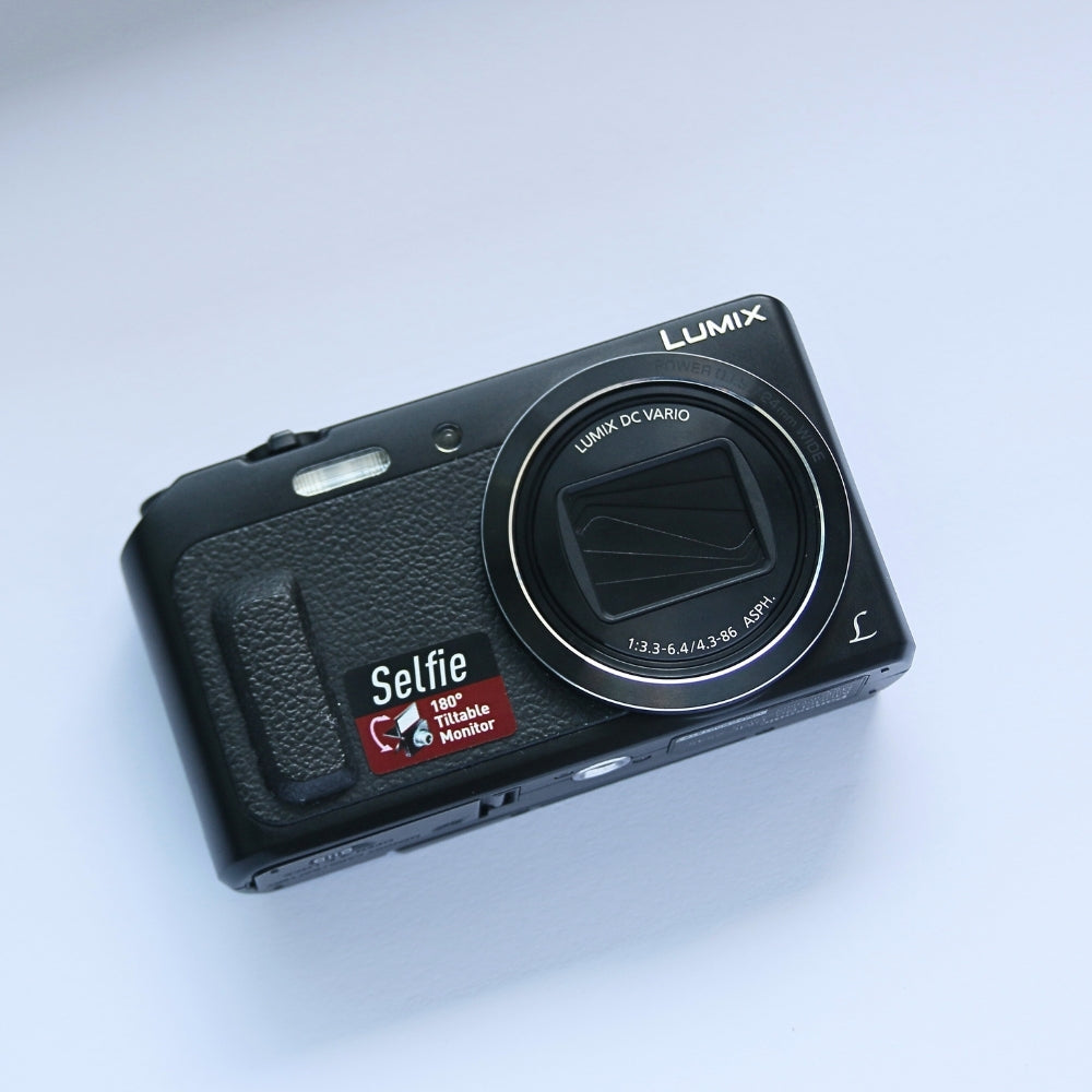 Panasonic LUMIX DMC-ZS45 Selfie