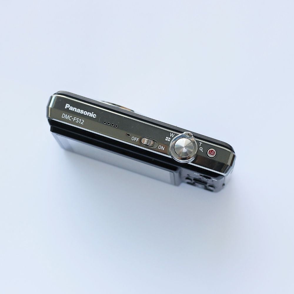 Panasonic LUMIX DMC-FS12