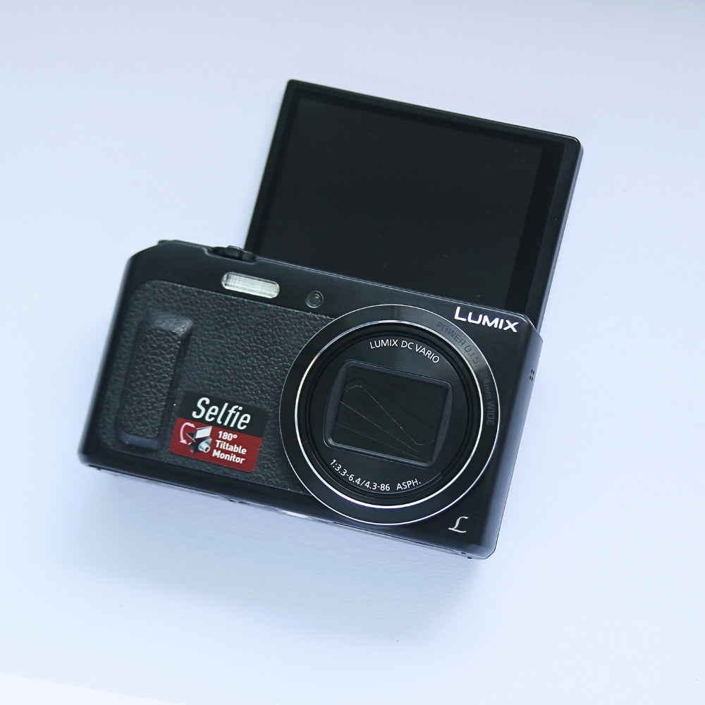 Panasonic LUMIX DMC-ZS45 Selfie