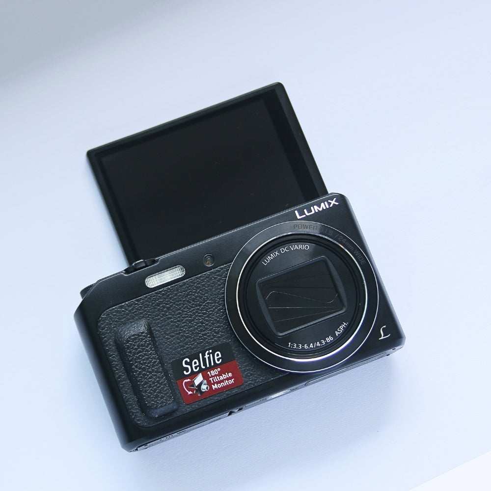 Panasonic LUMIX DMC-ZS45 Selfie