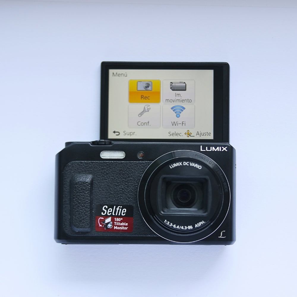 Panasonic LUMIX DMC-ZS45 Selfie